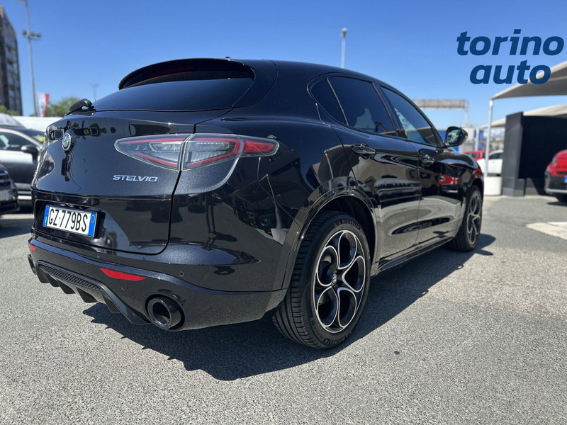 Alfa Romeo Stelvio usata a Torino (7)