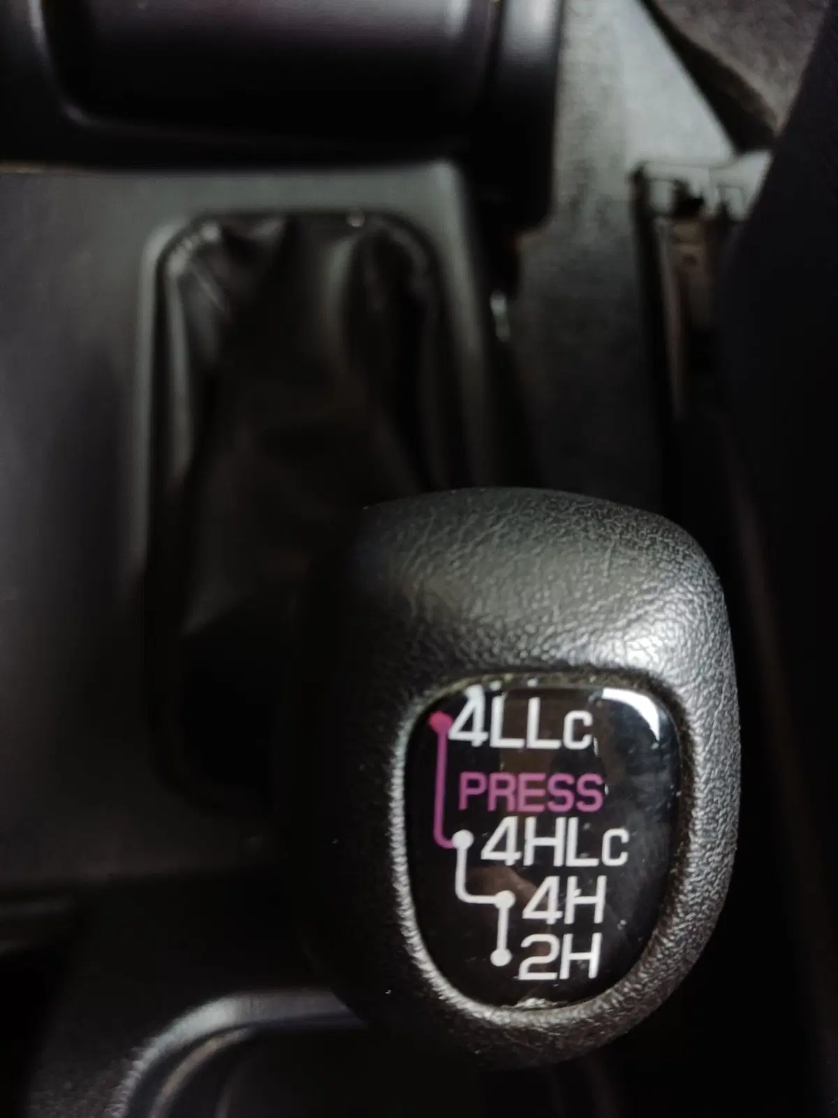 Mitsubishi Pajero usata a Modena (14)