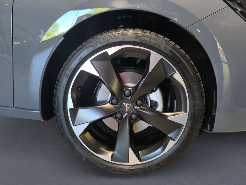 Cupra Leon nuova a Udine (7)