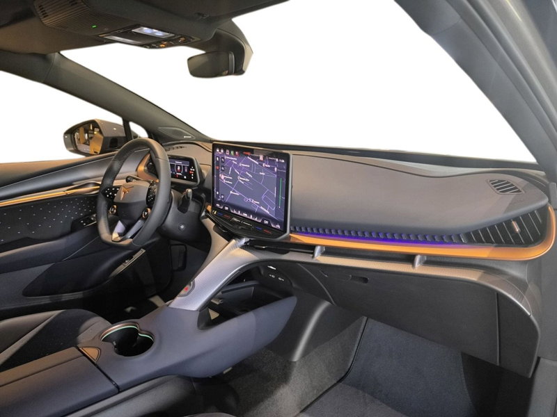 Cupra Tavascan nuova a Udine (13)