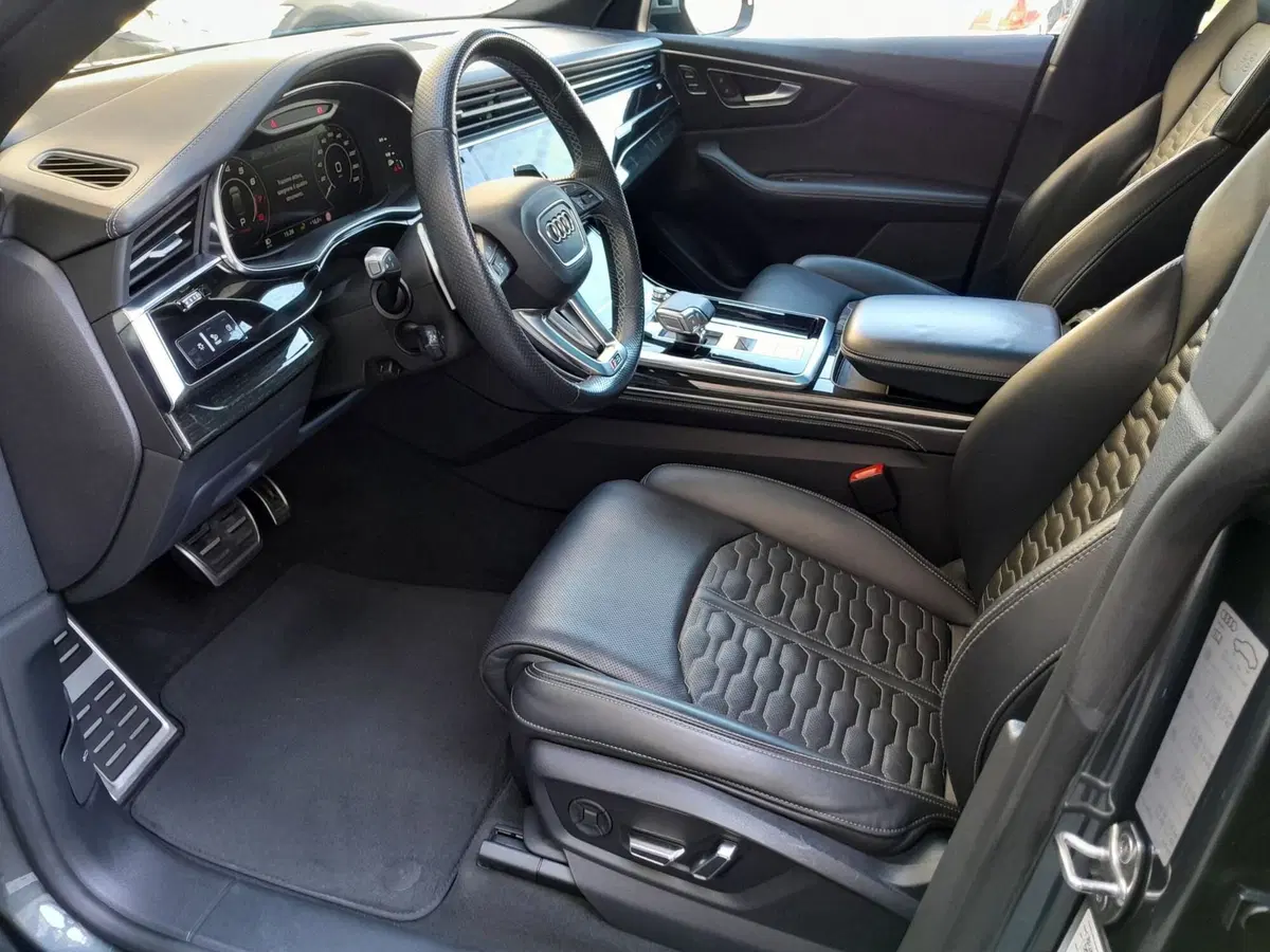 Audi RS Q8 usata a Cuneo (14)