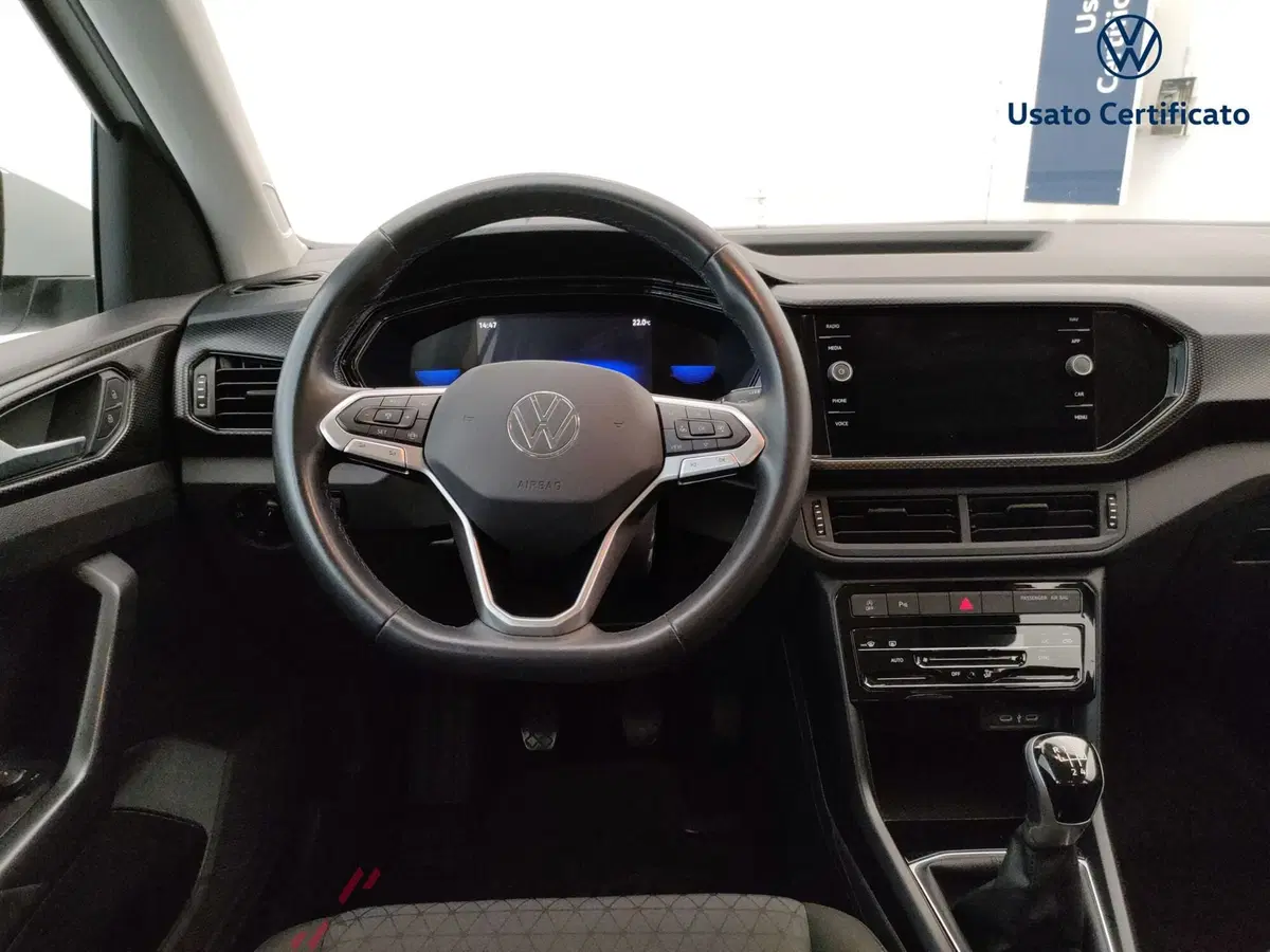 Volkswagen T-Cross usata a Varese (12)
