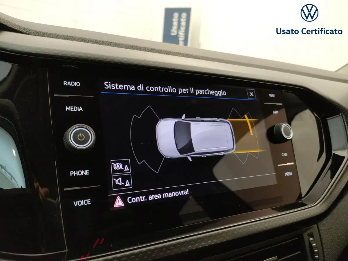 Volkswagen T-Cross usata a Varese (16)