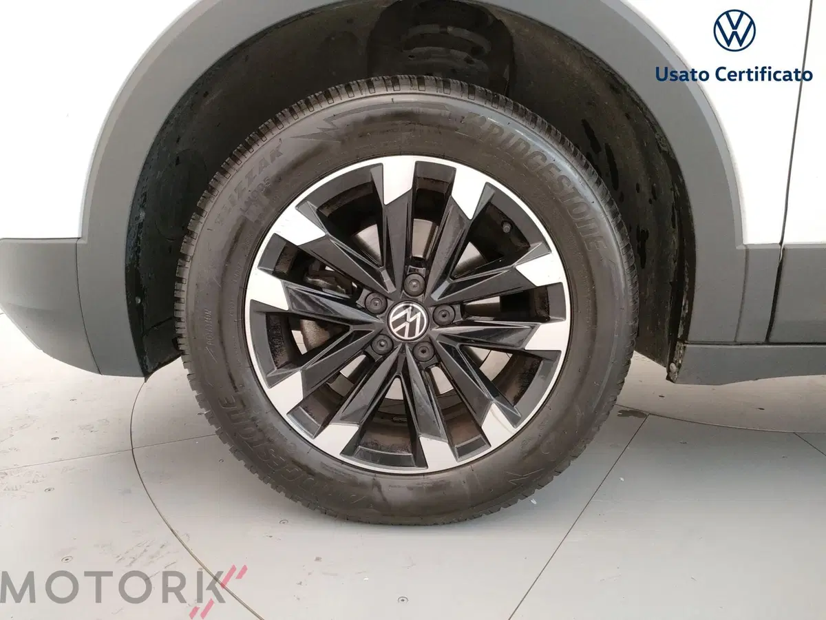 Volkswagen T-Cross usata a Varese (6)