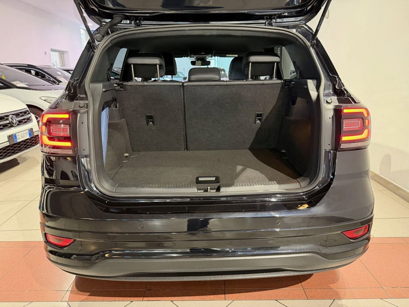 Volkswagen T-Cross usata a Genova (10)