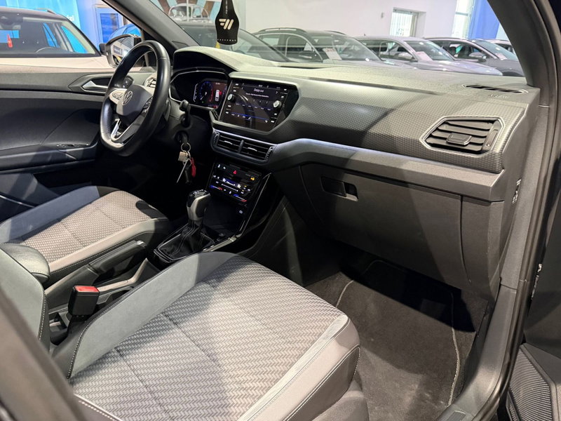 Volkswagen T-Cross usata a Genova (11)