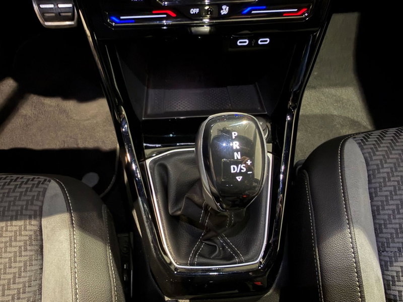 Volkswagen T-Cross usata a Genova (15)