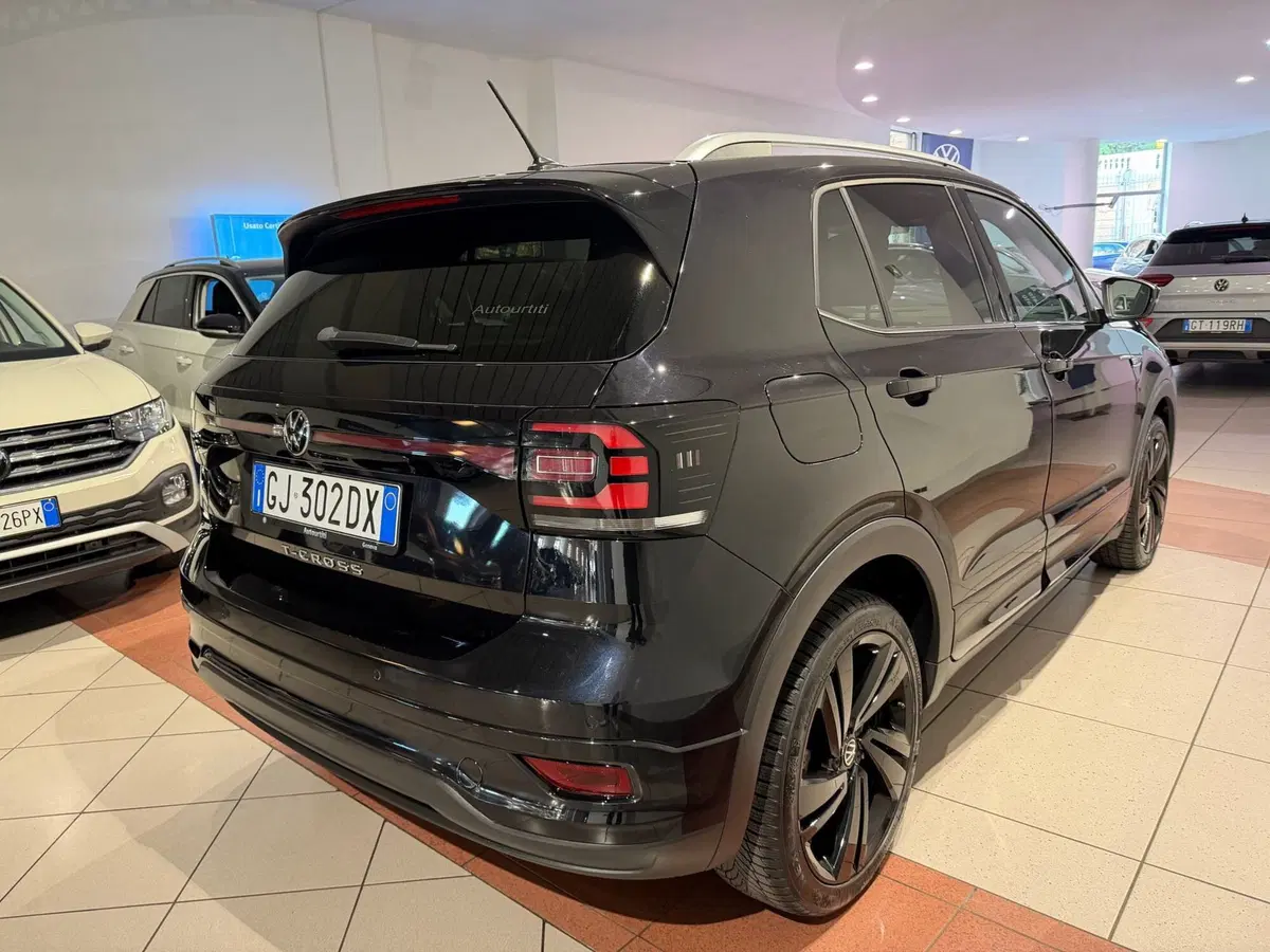 Volkswagen T-Cross usata a Genova (5)
