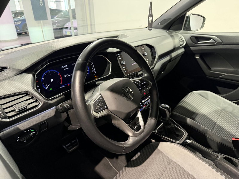 Volkswagen T-Cross usata a Genova (8)