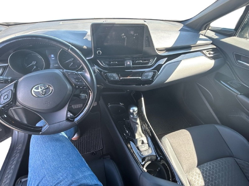 Toyota Toyota C-HR usata a Massa-Carrara (13)