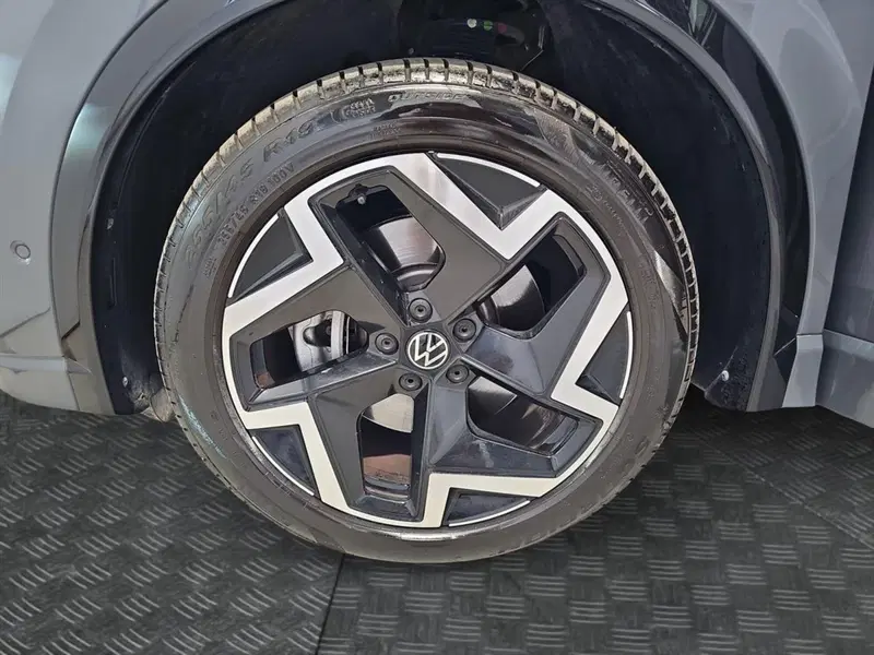 Volkswagen Tiguan usata a Lecco (14)