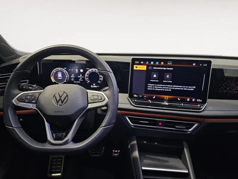 Volkswagen Tiguan usata a Lecco (9)