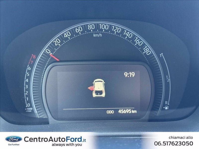 Toyota Aygo X usata a Roma (14)