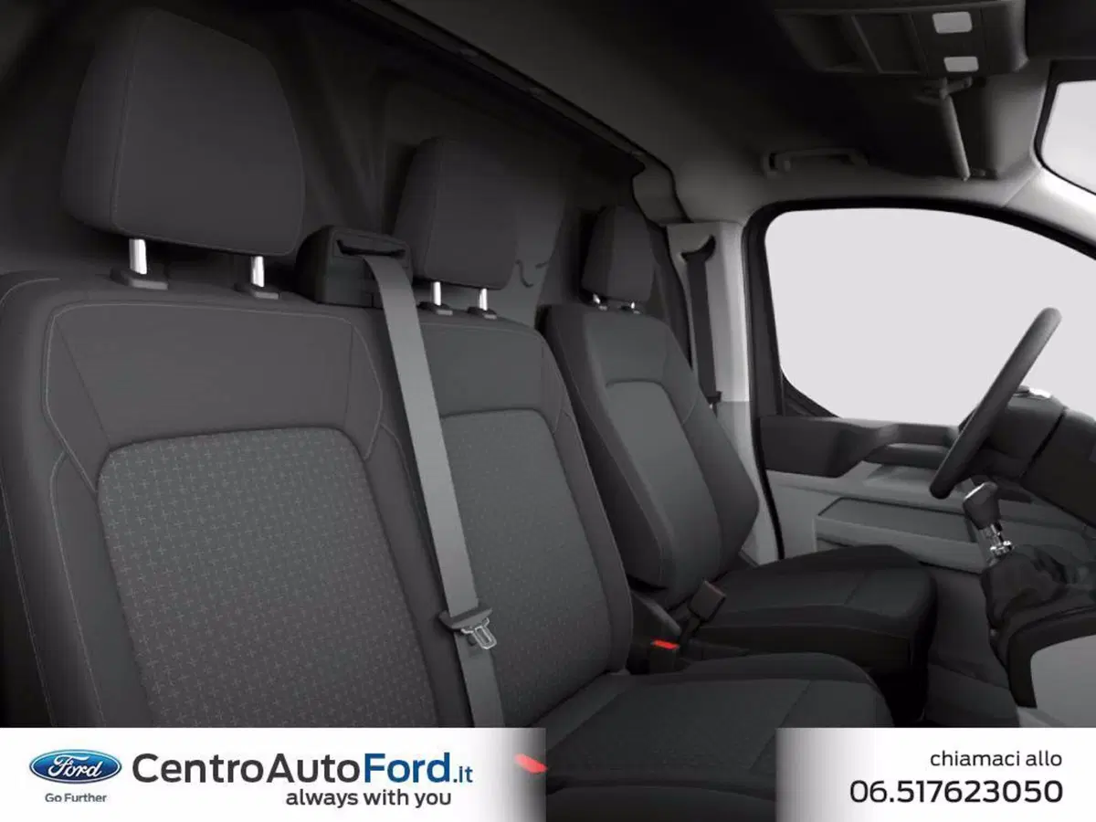 Ford Transit Custom Furgone nuova a Roma (7)