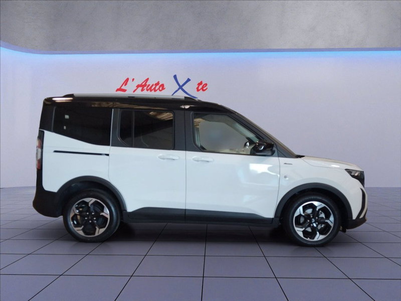 Ford Tourneo Courier nuova a Milano (2)