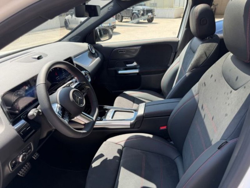 Mercedes-Benz GLA SUV nuova a Potenza (12)