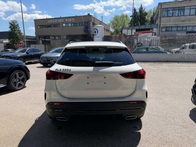 Mercedes-Benz GLA SUV nuova a Potenza (3)