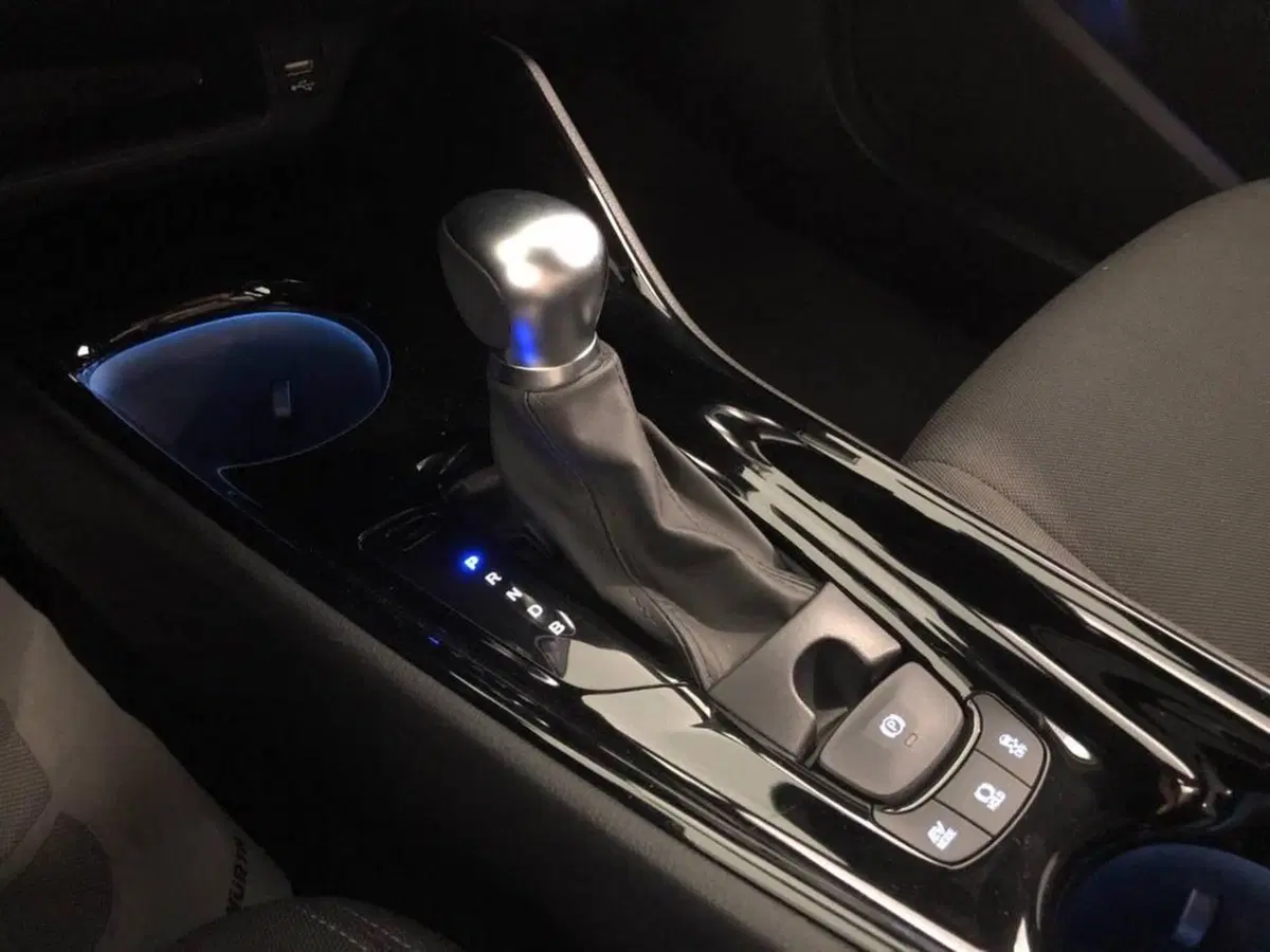 Toyota Toyota C-HR usata a Torino (8)