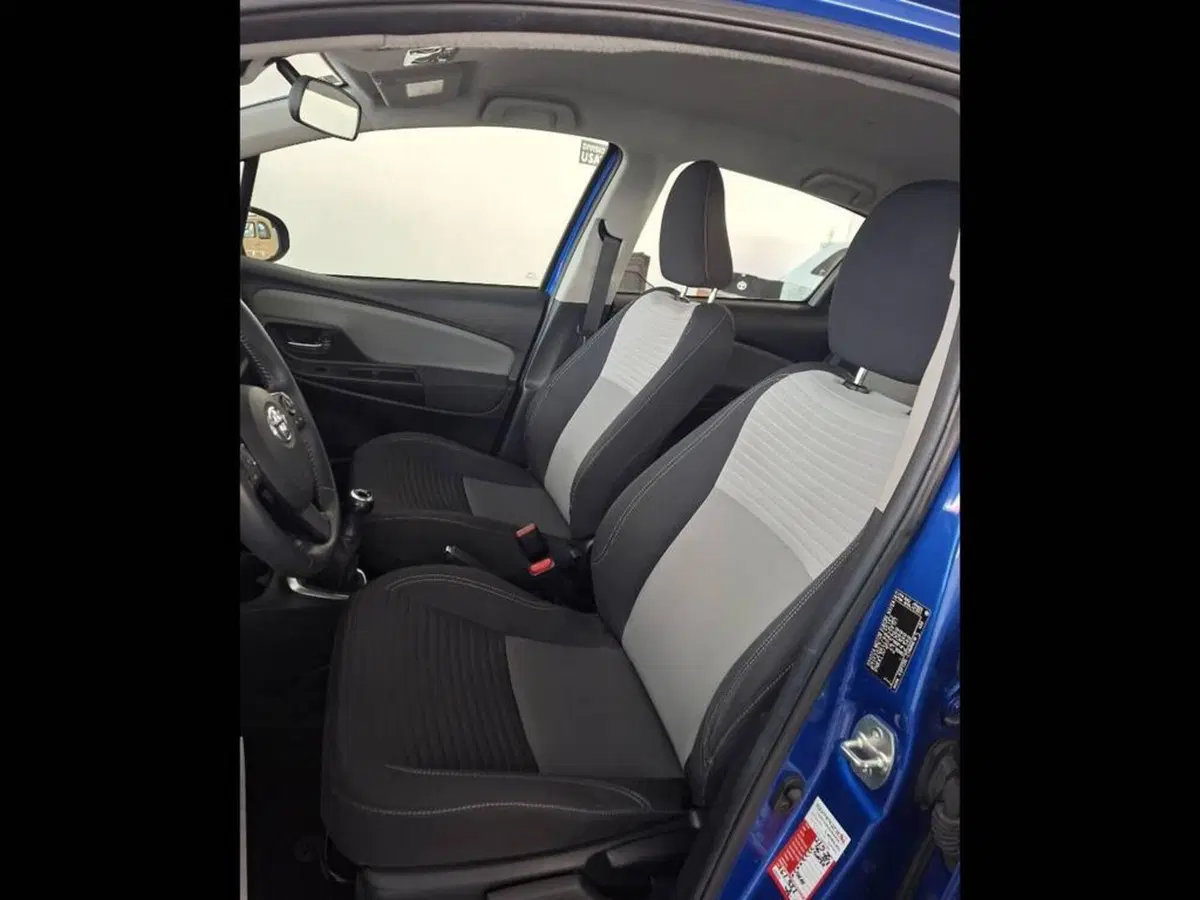 Toyota Yaris usata a Torino (12)