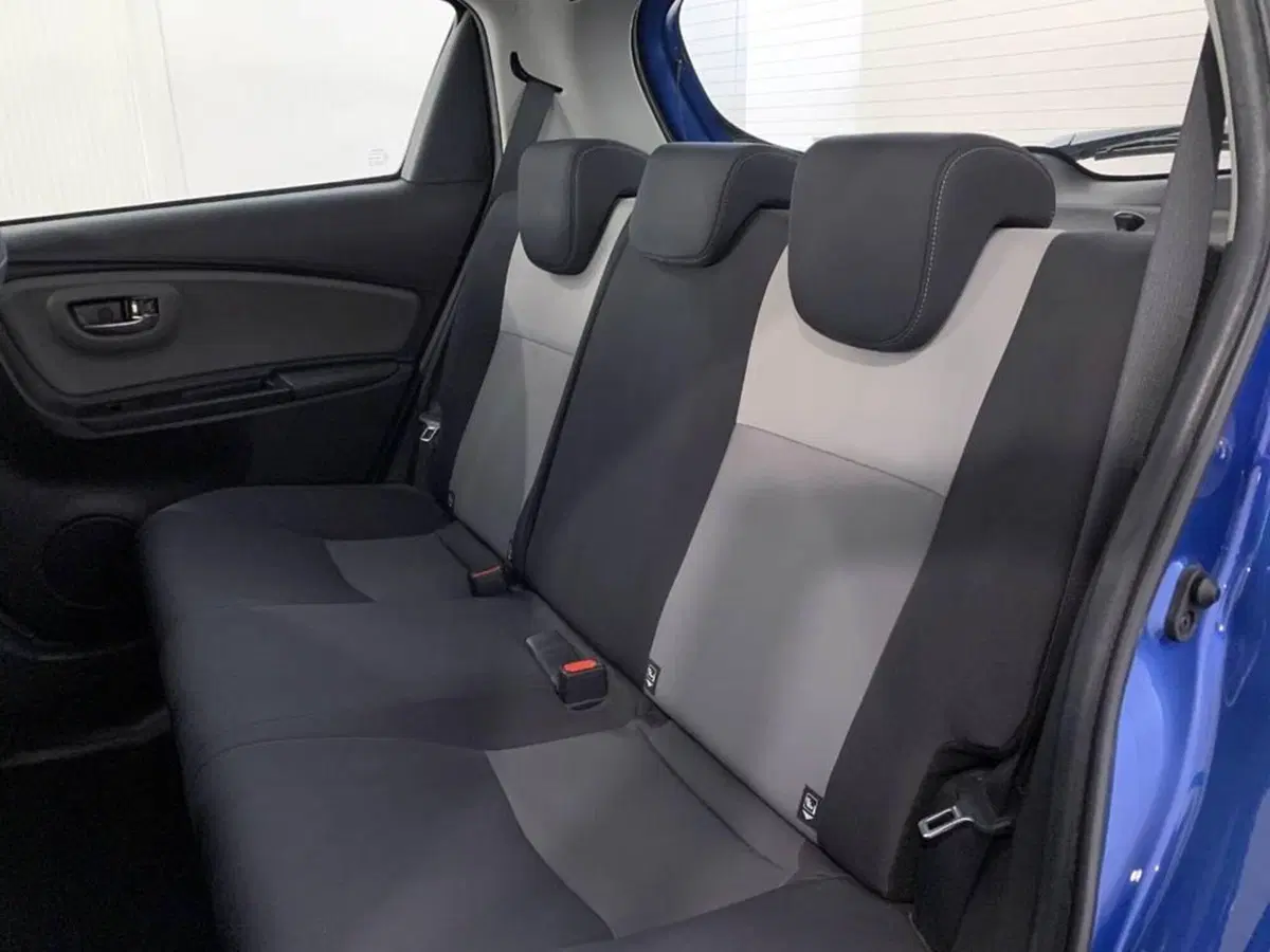 Toyota Yaris usata a Torino (13)