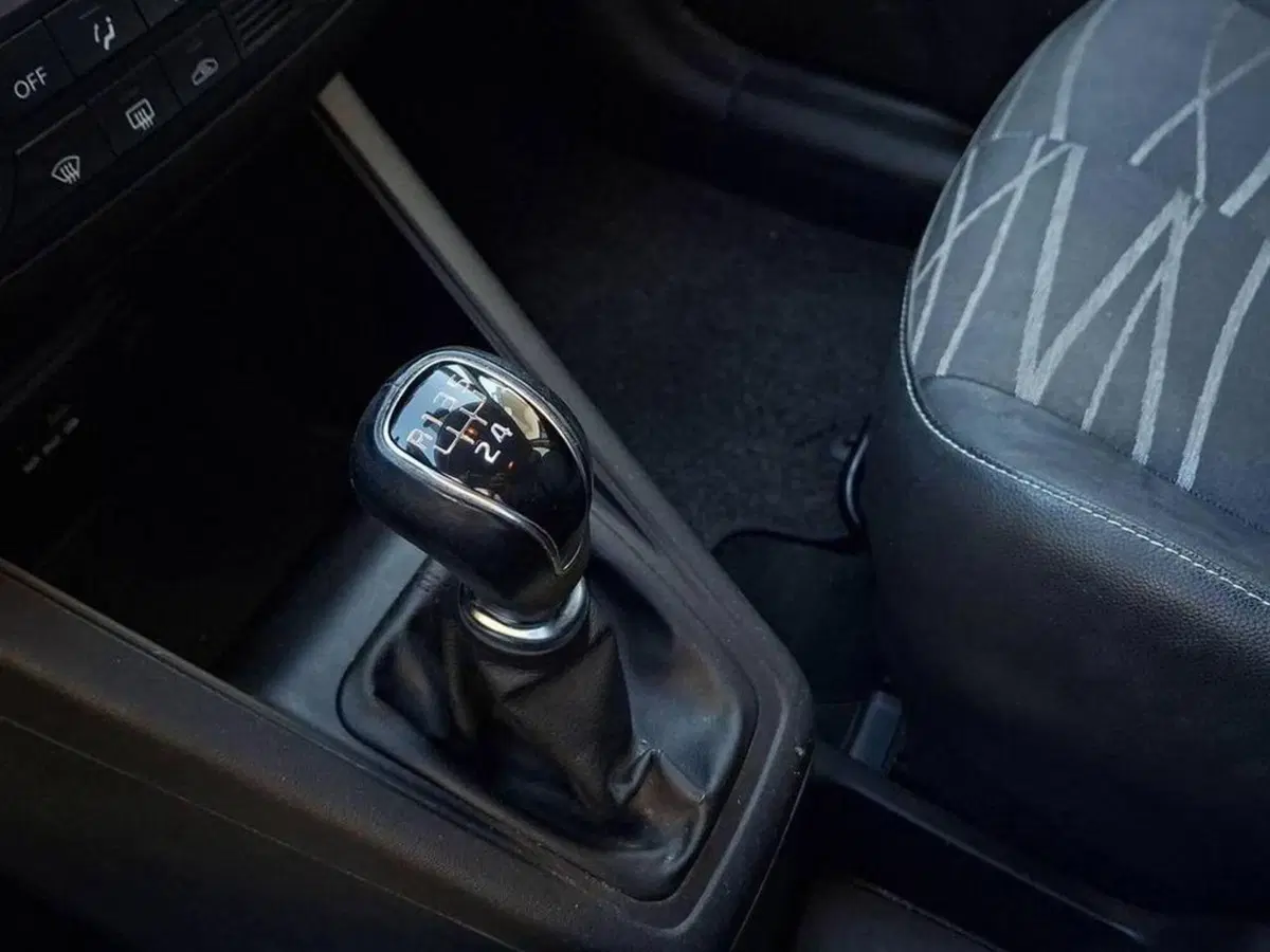Kia Venga usata a Torino (10)