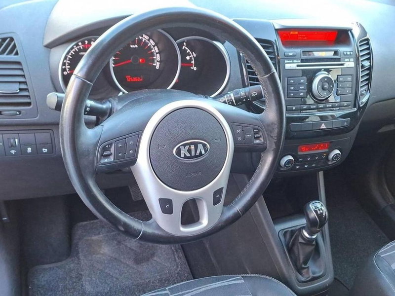 Kia Venga usata a Torino (12)