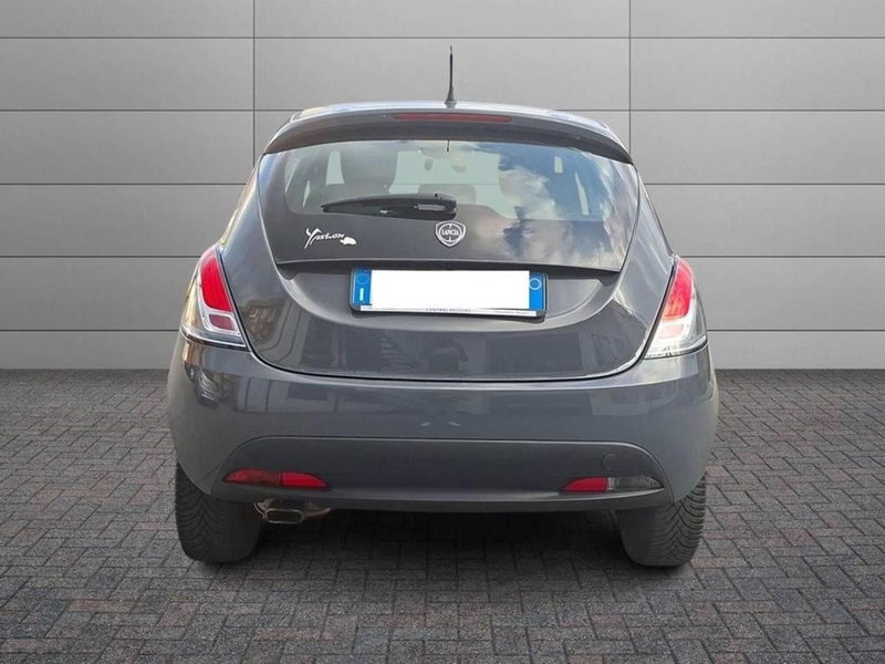 Lancia Ypsilon usata a Torino (4)