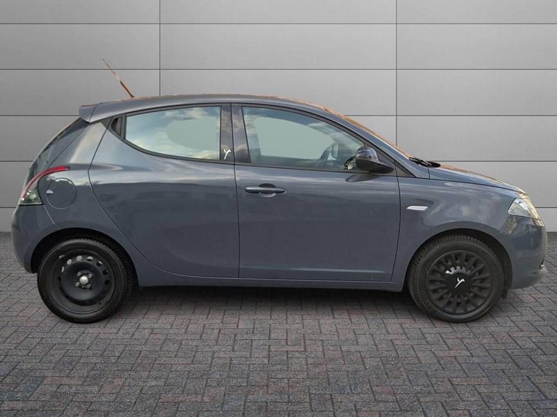 Lancia Ypsilon usata a Torino (5)