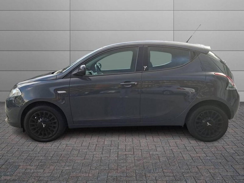 Lancia Ypsilon usata a Torino (6)