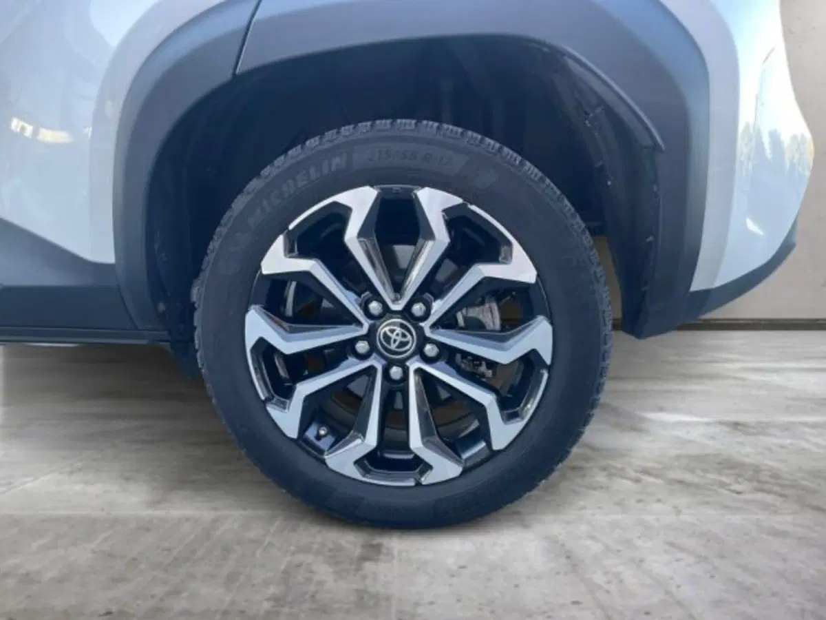 Toyota Yaris Cross usata a Vercelli (14)
