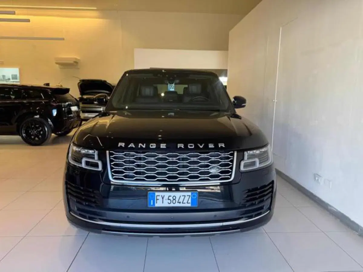 Land Rover Range Rover usata a Lucca