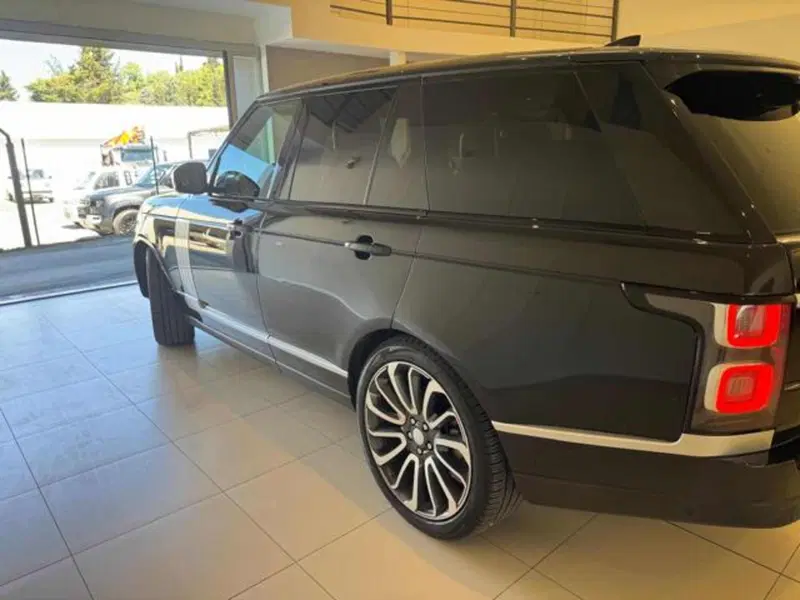Land Rover Range Rover usata a Lucca (11)