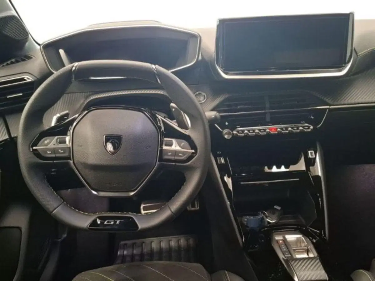 Peugeot 208 nuova a Ancona (10)