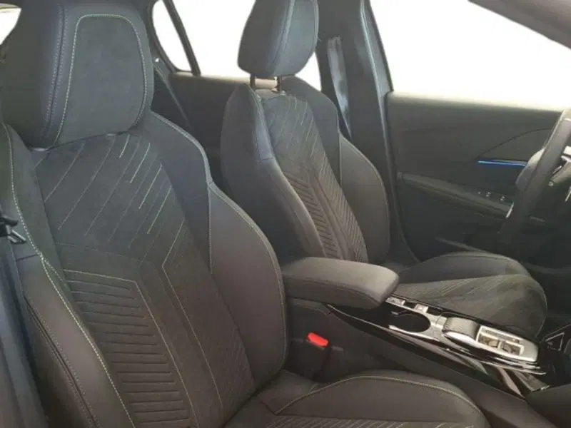 Peugeot 208 nuova a Ancona (16)