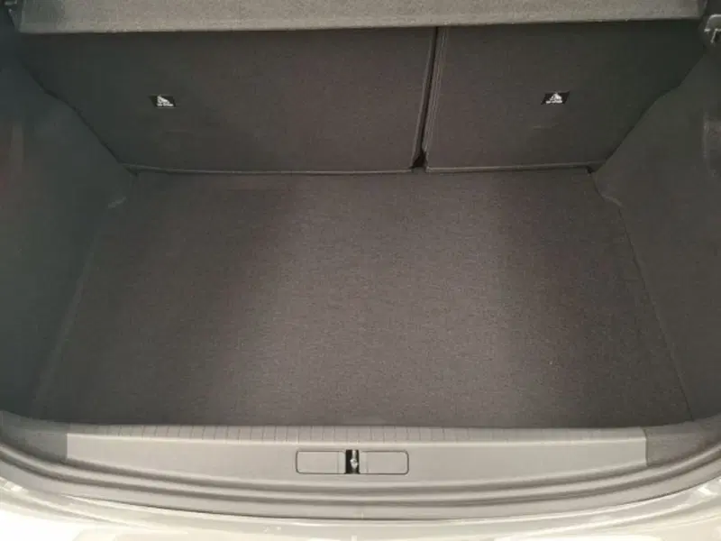 Peugeot 208 nuova a Ancona (7)