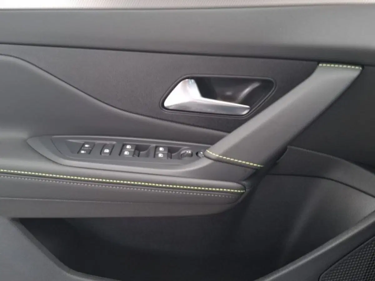 Peugeot 308 SW nuova a Ancona (13)