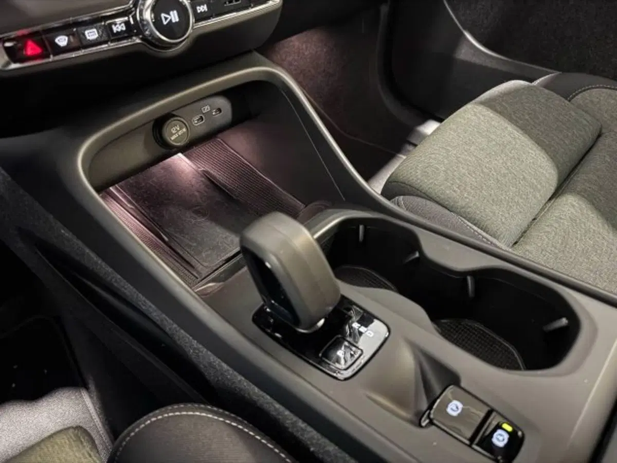 Volvo XC40 usata a Treviso (8)