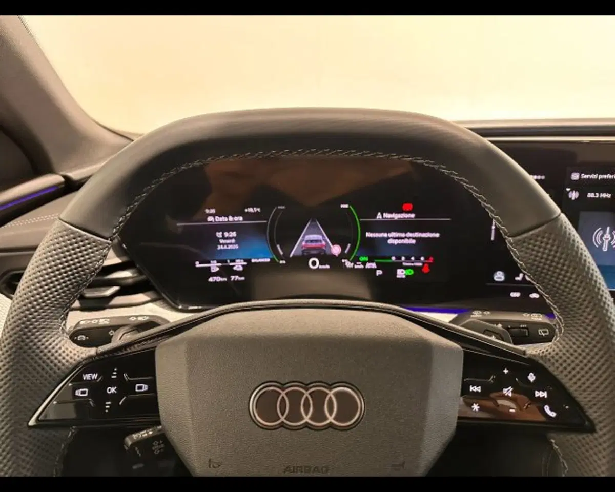 Audi Q5 Sportback nuova a Treviso (5)