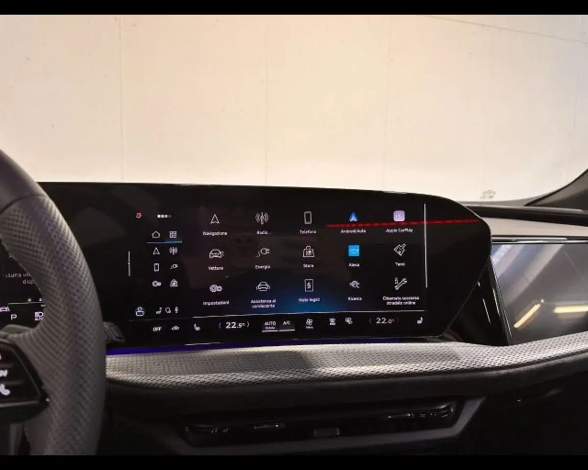 Audi Q5 Sportback nuova a Treviso (7)