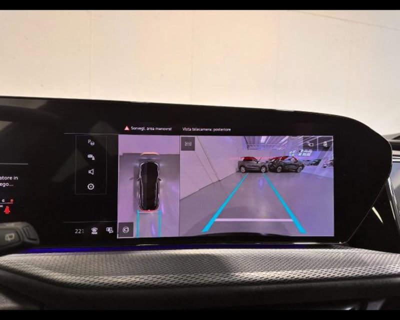 Audi Q5 Sportback nuova a Treviso (7)