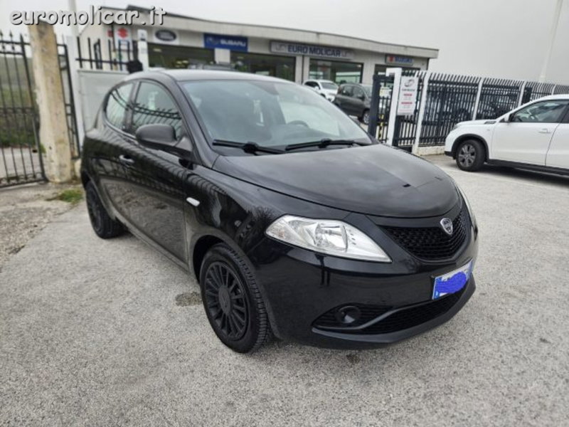 Lancia Ypsilon usata a Campobasso