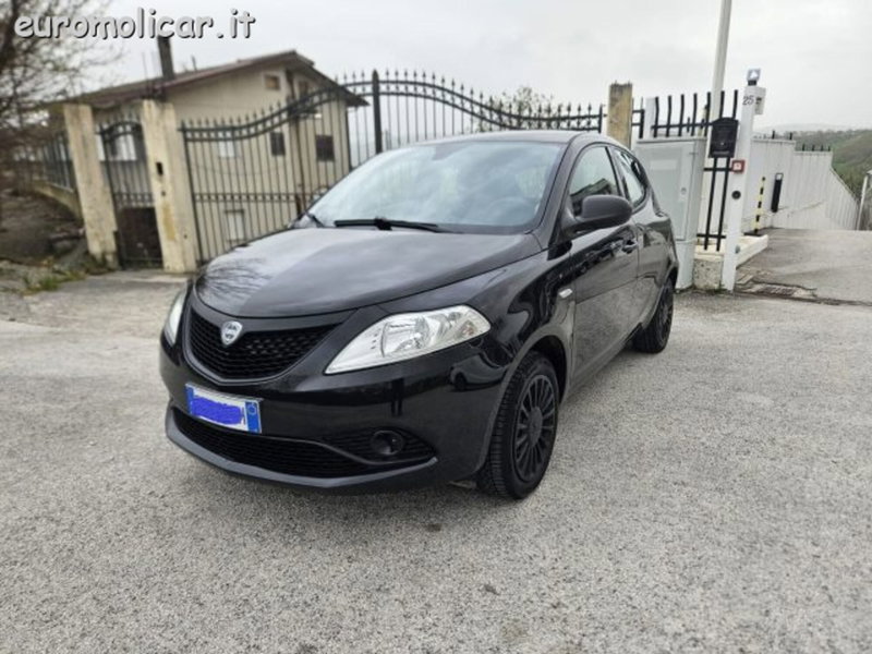 Lancia Ypsilon usata a Campobasso (5)