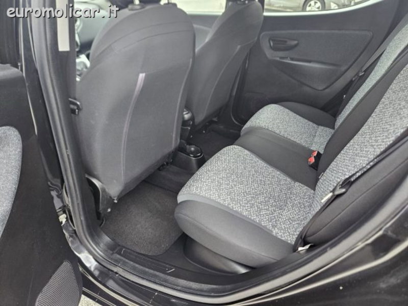 Lancia Ypsilon usata a Campobasso (9)