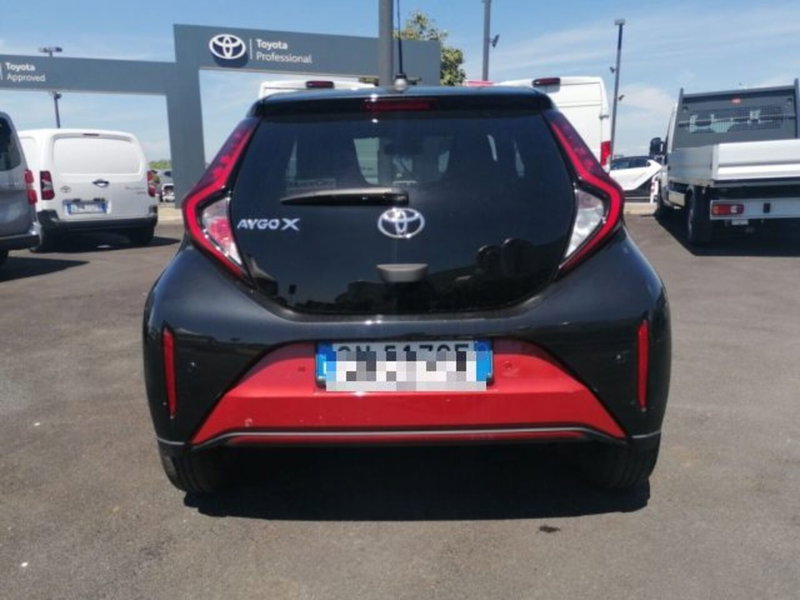 Toyota Aygo X usata a Roma (11)