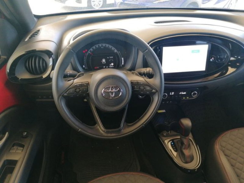 Toyota Aygo X usata a Roma (7)