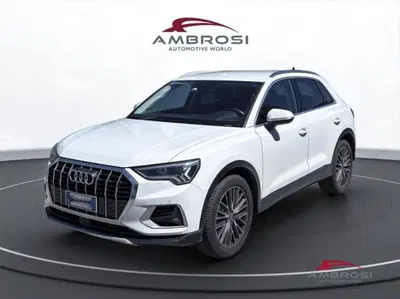 Audi Q3 35 2.0 tdi Business Advanced s-tronic del 2023 usata a Corciano