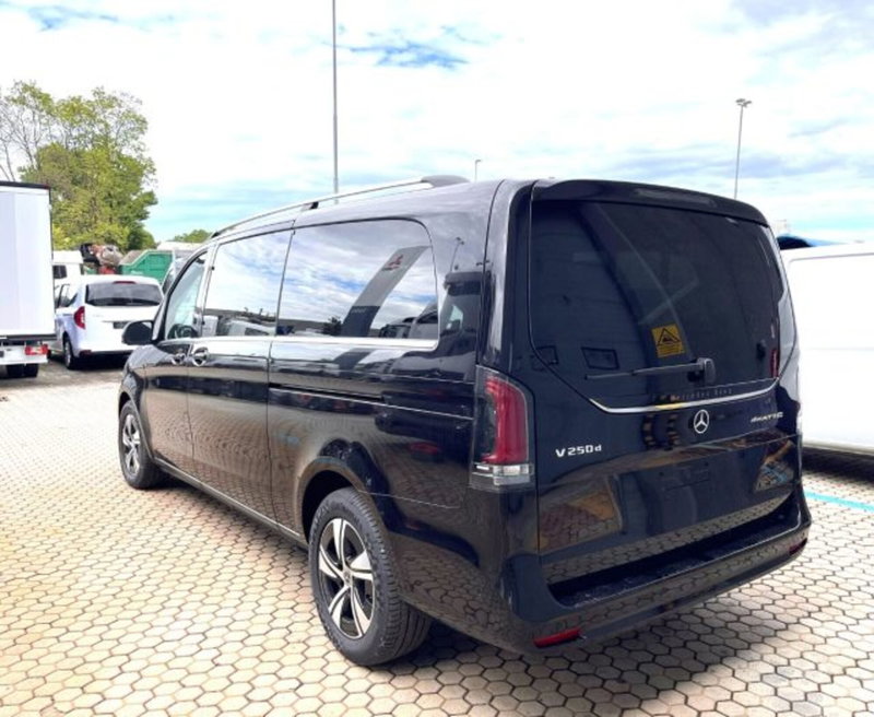 Mercedes-Benz Classe V nuova a Bergamo (5)