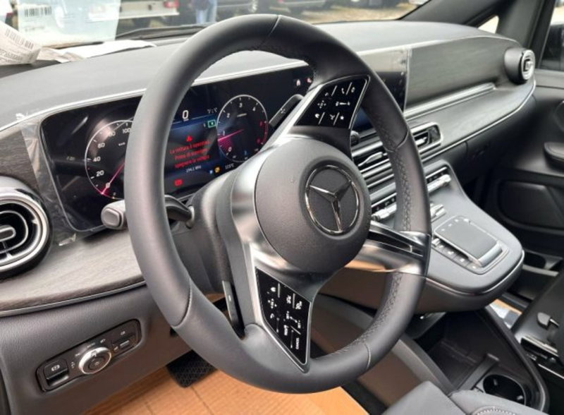 Mercedes-Benz Classe V nuova a Bergamo (7)