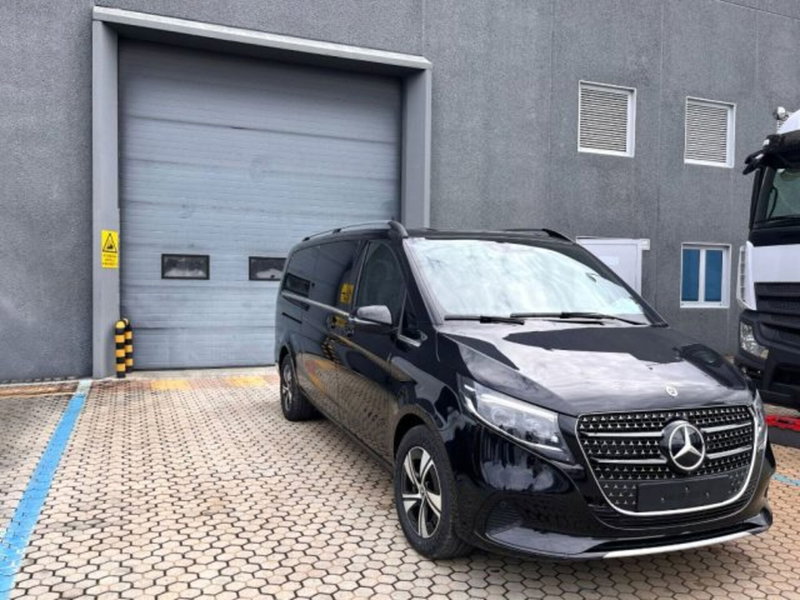 Mercedes-Benz Classe V nuova a Bergamo (3)