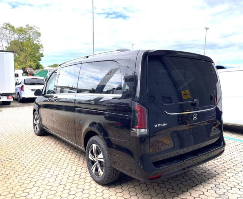 Mercedes-Benz Classe V nuova a Bergamo (5)